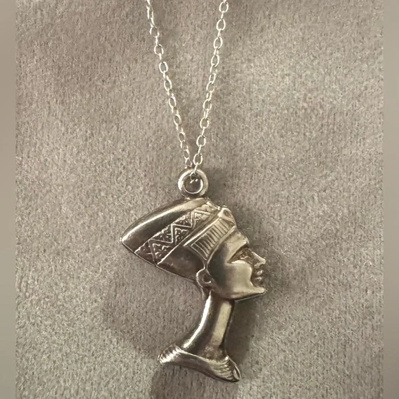 Vintage 925 Sterling Silver 3D Double Sided Nefertiti Charm Necklace - Picture 3 of 7